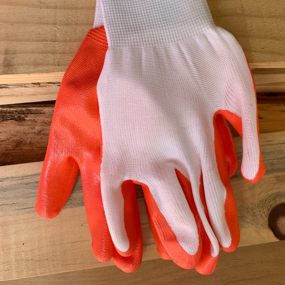 2CT Nitrile coated work gloves Safety Orange - Picture 1 of 1